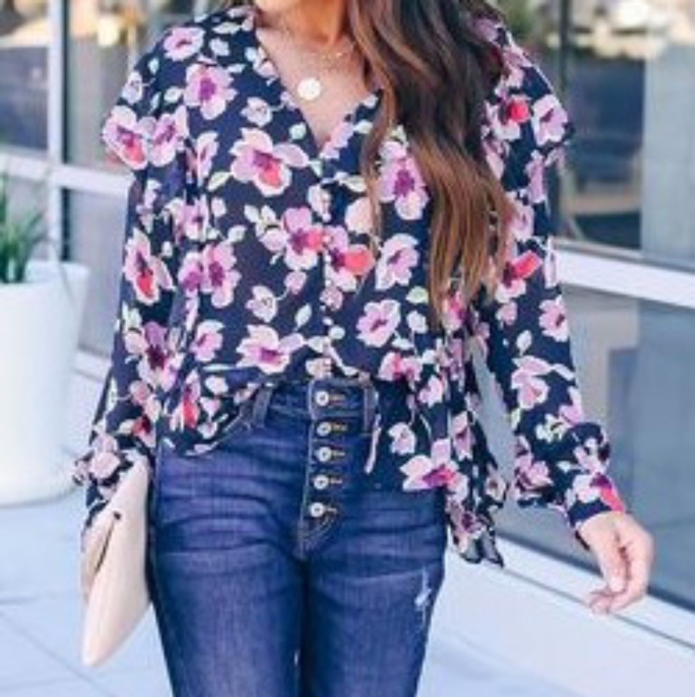 Vinci Collection Floral Ruffle Blouse.